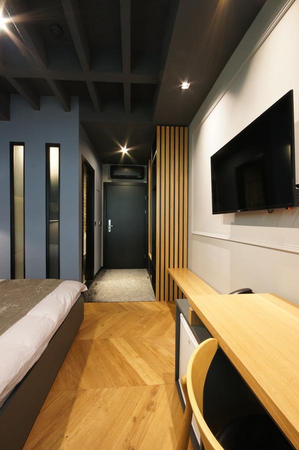 Hotel London B&B Skopje Ngoại thất bức ảnh