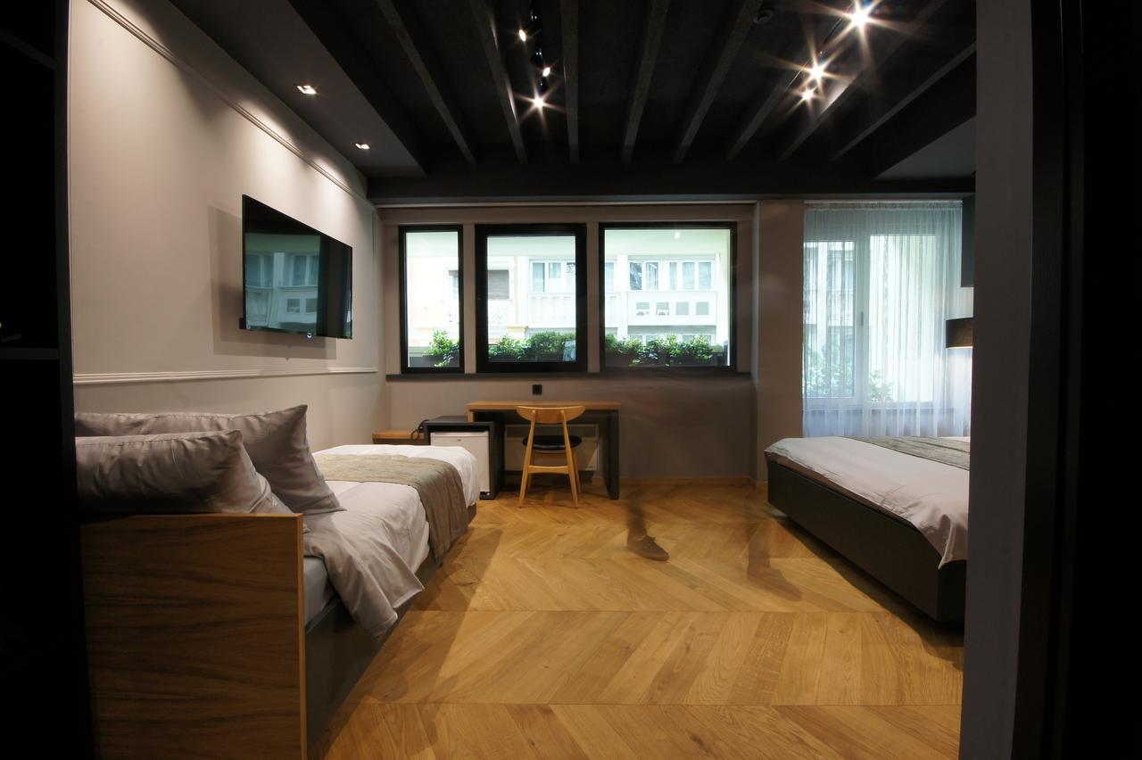 Hotel London B&B Skopje Ngoại thất bức ảnh